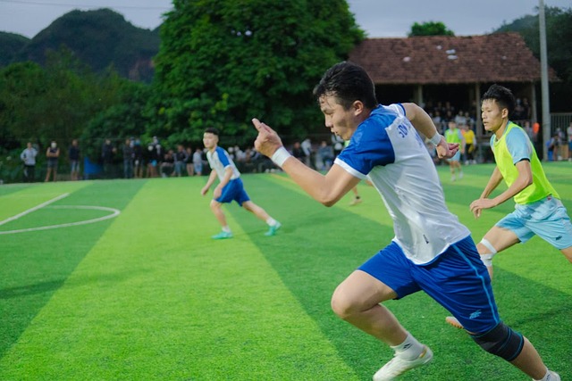 重新审视自 重新审视自